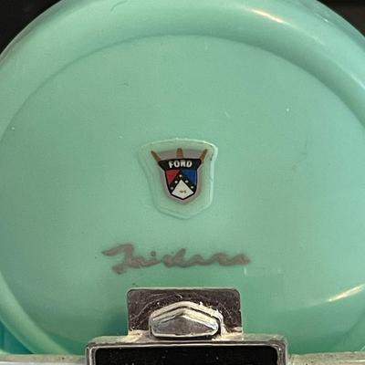 '55 FORD FAIRLANE CROWN VICTORIA DIE-CAST MODEL CAR