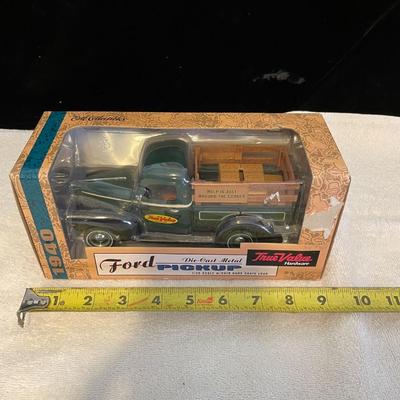 '40 FORD PICKUP DIE-CAST COIN BANK