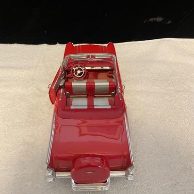 '57 CHEVROLET BEL AIR CONVERTIBLE DIE-CAST MODEL