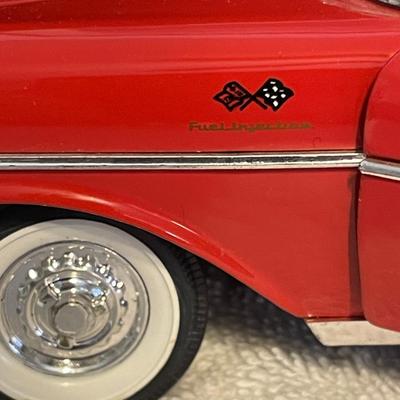 '57 CHEVROLET BEL AIR CONVERTIBLE DIE-CAST MODEL