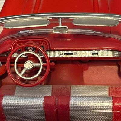'57 CHEVROLET BEL AIR CONVERTIBLE DIE-CAST MODEL