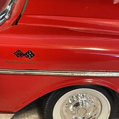 '57 CHEVROLET BEL AIR CONVERTIBLE DIE-CAST MODEL