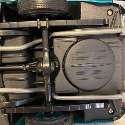 '57 CHEVROLET NOMAD DIE-CAST MODEL