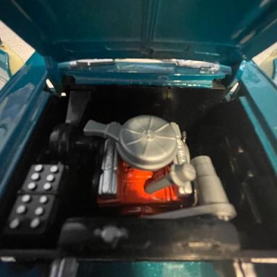 '57 CHEVROLET NOMAD DIE-CAST MODEL