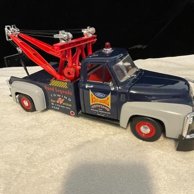 '53 FORD F100 WRECKER DIE-CAST MODEL