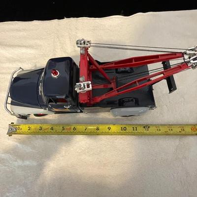 '53 FORD F100 WRECKER DIE-CAST MODEL