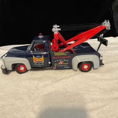 '53 FORD F100 WRECKER DIE-CAST MODEL