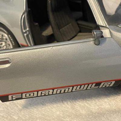 '77 FORMULA FIREBIRD DIE-CAST MODEL CAR
