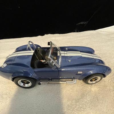 SHELBY COBRA 427 DIE-CAST MODEL CAR