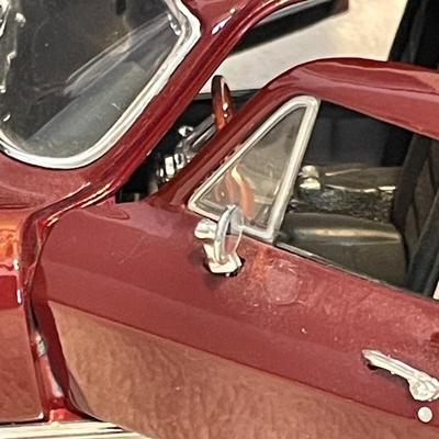 '65 CHEVROLET CORVETTE STINGRAY DIE-CAST MODEL CAR