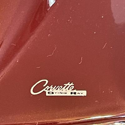 '65 CHEVROLET CORVETTE STINGRAY DIE-CAST MODEL CAR