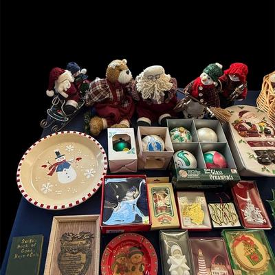 Lot 10: Holiday Bundle