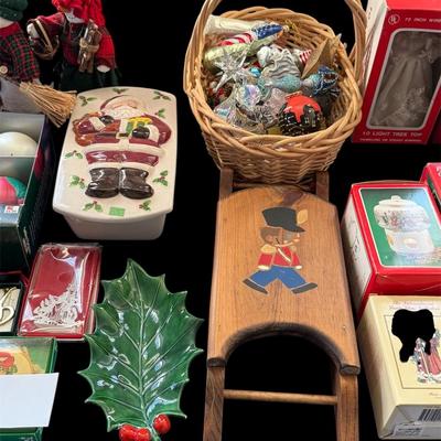 Lot 10: Holiday Bundle