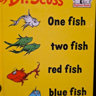 Vintage 1988 Dr. Seuss "One Fish Two Fish Red Fish Blue Fish" Beginner Book - Excellent Condition