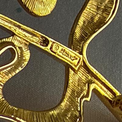 Trifari, Monet & More: Eleven Brooches (K-SS)
