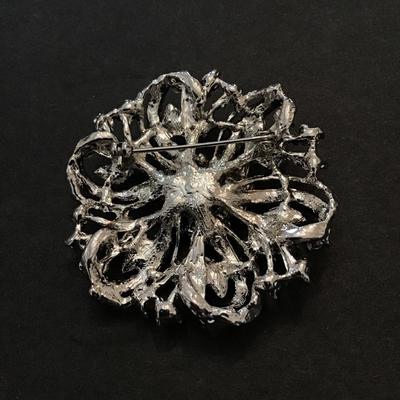Rhinestone fashion brooch pin