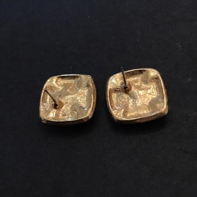Vintage enamel faux pearl vintage stud earrings
