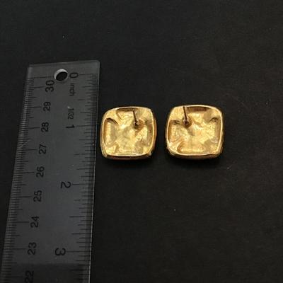 Vintage enamel faux pearl vintage stud earrings
