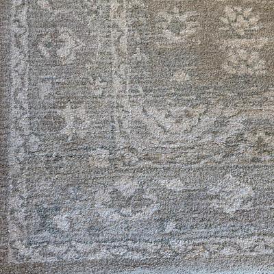 LOT 254L: Threshold Area Rug 7 x 10ft