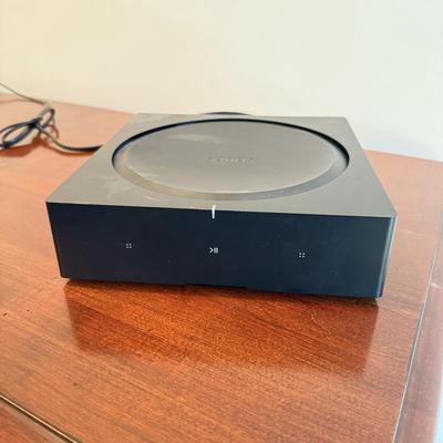 LOT 256K: Sonos Speaker Model S-16