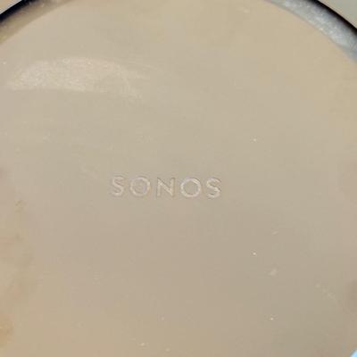 LOT 256K: Sonos Speaker Model S-16