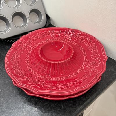 LOT 257K: Baking Collection: Calaphon Muffin Tin, Cast Iron “Una Cosa” Tortilla Press & More