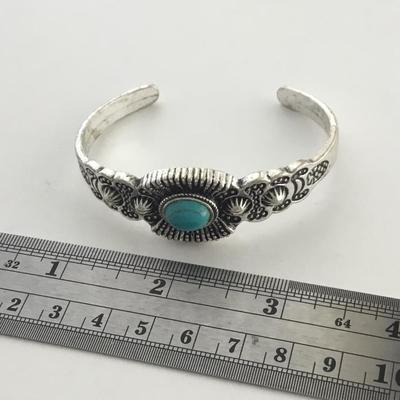 Silver tone unmarked cuff bracelet