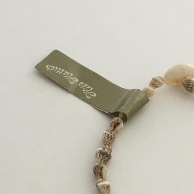 Hilo Hattie’s marked shell necklace