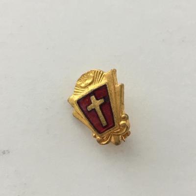 Gold tone vintage small pin