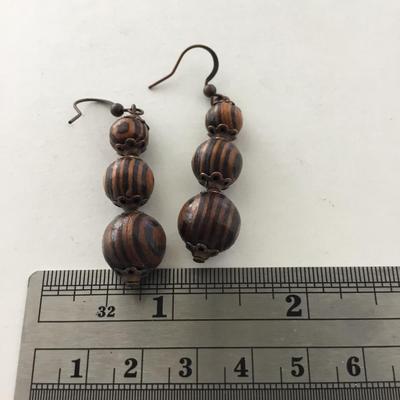 Brown beaded dangle fashion earrings
