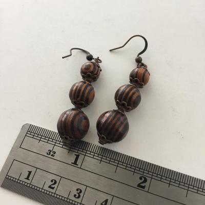 Brown beaded dangle fashion earrings
