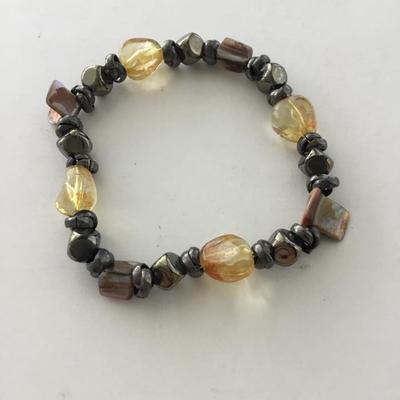 Stretchy fashion bracelet