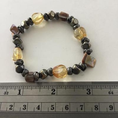 Stretchy fashion bracelet