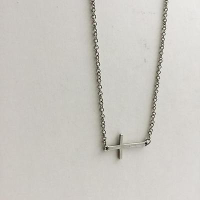 Silver tone cross fashion necklace