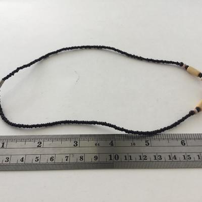 Vintage clasp shell black beaded collar necklace