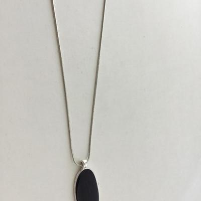 Silver tone black fashion pendant necklace