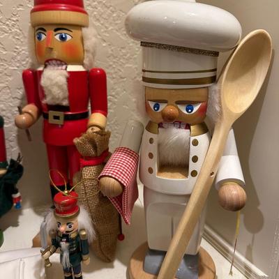 Christmas Lot - Nutcrackers includes Steinbach & Erzerbirge