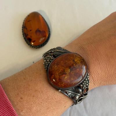 Large Amber Cuff Bracelet & Brooch (K-SS)