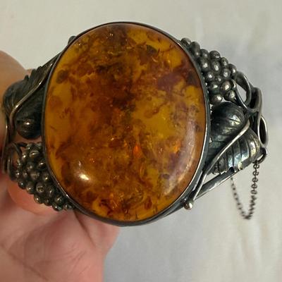 Large Amber Cuff Bracelet & Brooch (K-SS)
