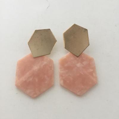Light pink fashion earrings