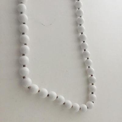 White beaded collar necklace