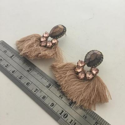 Light pink fashion earrings