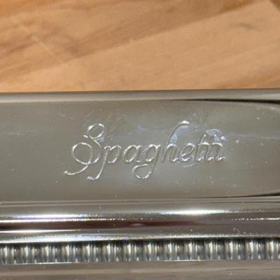 LOT 260K: Pasta Maker w/ Different Attachments