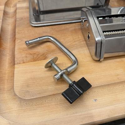LOT 260K: Pasta Maker w/ Different Attachments