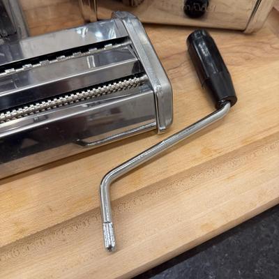 LOT 260K: Pasta Maker w/ Different Attachments