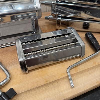 LOT 260K: Pasta Maker w/ Different Attachments