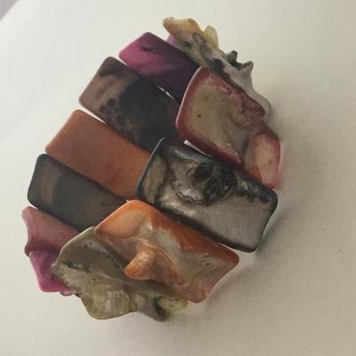 Colorful shell type stretchy fashion bracelet