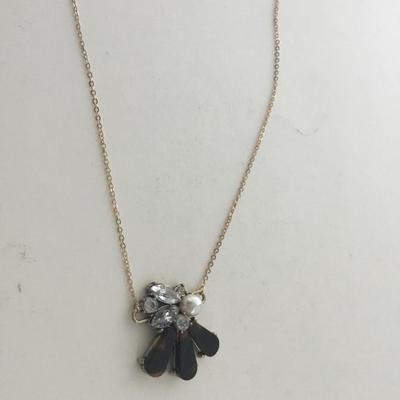 Time and true fashion necklace