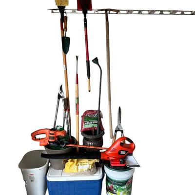 Garage Lot tools w/ Black & Decker blower & pruner