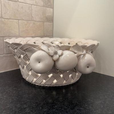 LOT 261K: Ceramic Serving Pieces - Some made in Italy